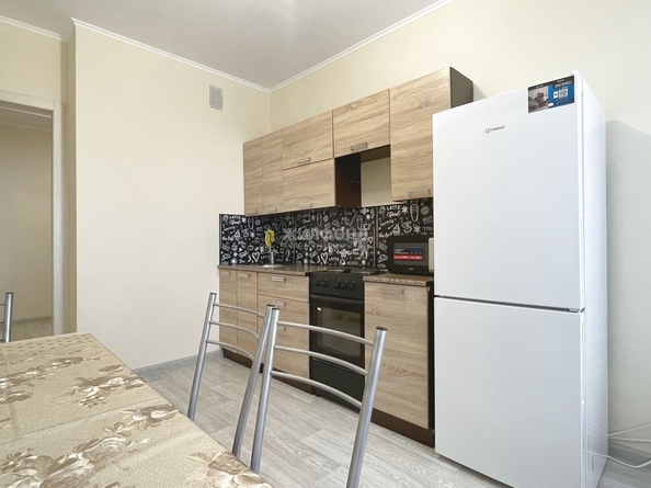 
  Сдам в аренду 2-комнатную квартиру, 56 м², Новосибирск

. Фото 2.