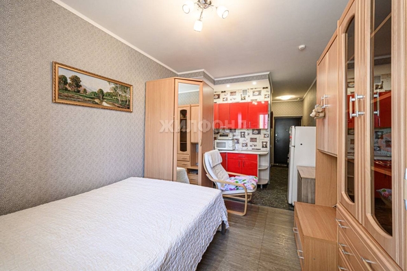 
   Продам студию, 20.5 м², Героев Революции ул, 21

. Фото 4.