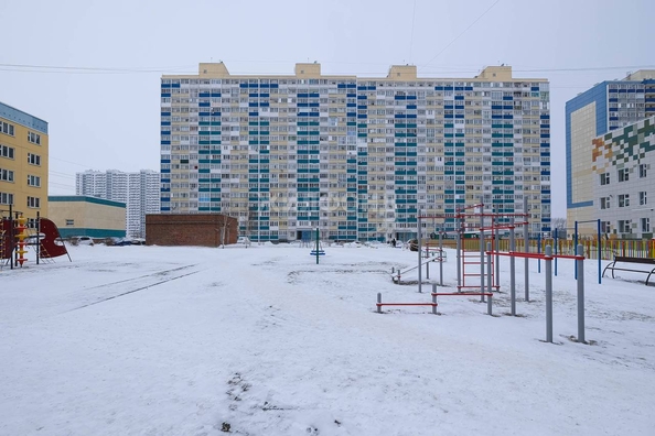 
   Продам 2-комнатную, 42.6 м², Виктора Уса ул, 13

. Фото 17.