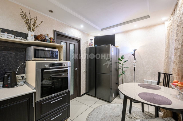 
   Продам 3-комнатную, 59 м², Лескова ул, 252/1

. Фото 4.