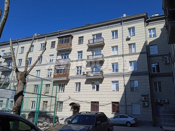 
  Продается 4-комн. квартира, 96 м², Советская ул, д. 7
. Фото 2.