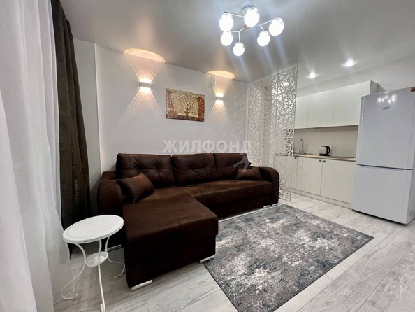 
   Продам студию, 28.4 м², Зорге ул, 229/1

. Фото 1.