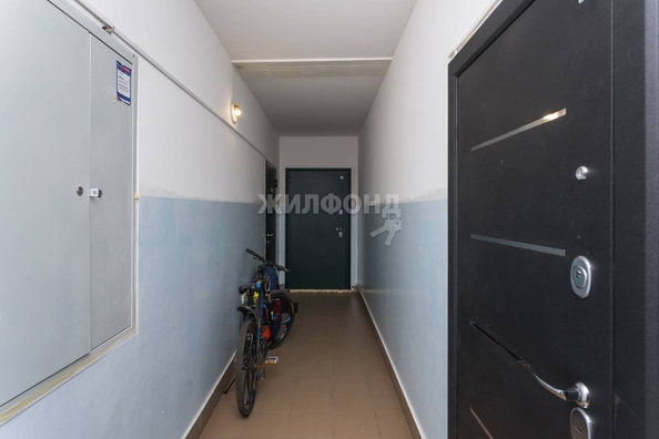 
   Продам 1-комнатную, 30.5 м², , 30/4

. Фото 11.