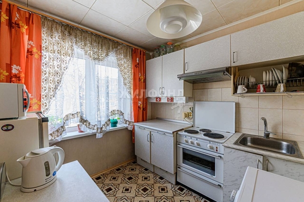 
   Продам 2-комнатную, 46 м², Кропоткина ул, 113

. Фото 12.