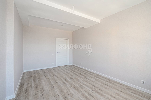 
   Продам 2-комнатную, 55.4 м², Междуреченская ул, 3

. Фото 26.