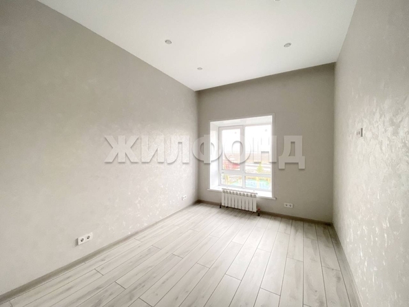 
   Продам 2-комнатную, 38.91 м², Ботаника мкр, 7

. Фото 3.