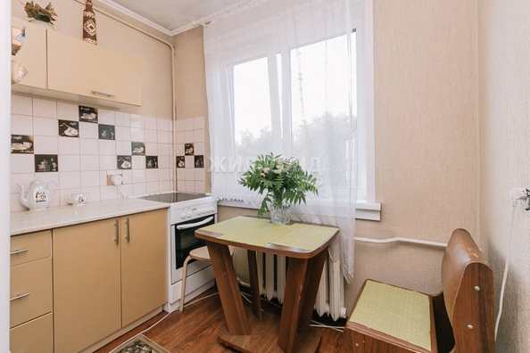 
   Продам 3-комнатную, 57.7 м², Вертковская ул, 12

. Фото 18.