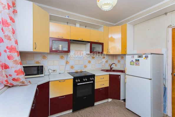 
   Продам 3-комнатную, 76.8 м², В. Высоцкого ул, 11

. Фото 14.