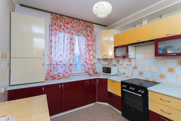 
  Продается 3-комн. квартира, 76.8 м², В. Высоцкого ул, д. 11
. Фото 2.