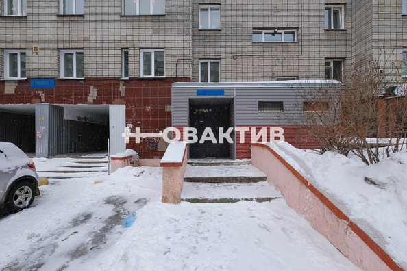 
   Продам 3-комнатную, 59.3 м², Линейная ул, 29

. Фото 33.