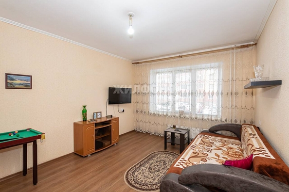 
   Продам 1-комнатную, 32.7 м², Ключ-Камышенское Плато ул, 24

. Фото 1.