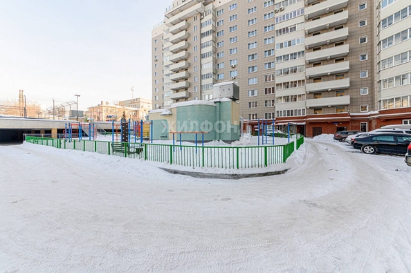 
   Продам 2-комнатную, 63.6 м², Зыряновская ул, 61

. Фото 31.