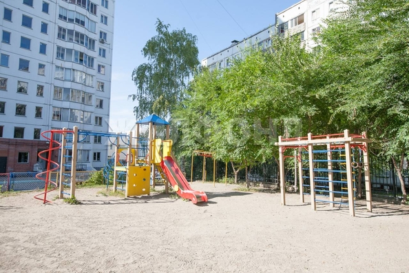 
  Продается 2-комн. квартира, 59.2 м², Есенина ул, д. 31/1
. Фото 4.