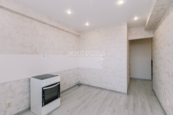 
   Продам 2-комнатную, 65.3 м², Зеленая ул, 16

. Фото 13.