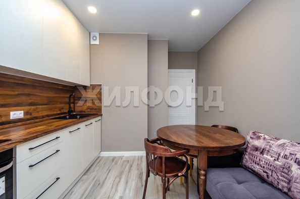 
   Продам 2-комнатную, 55.3 м², Охотская ул, 88

. Фото 14.