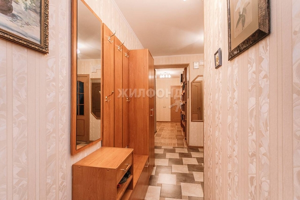 
   Продам 3-комнатную, 86 м², Краснообск, 42

. Фото 1.