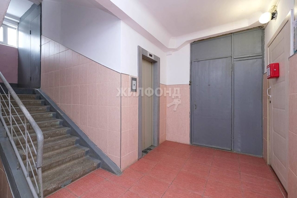 
   Продам 3-комнатную, 60.4 м², Саввы Кожевникова ул, 15

. Фото 8.