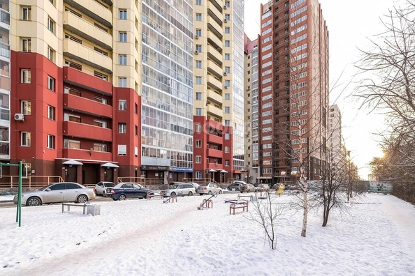 
   Продам 3-комнатную, 133.3 м², Нижегородская ул, 18

. Фото 24.