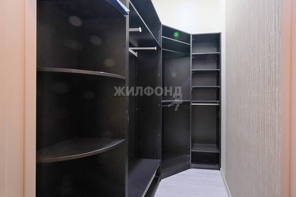 
   Продам 4-комнатную, 114.6 м², Семьи Шамшиных ул, 26/1

. Фото 24.