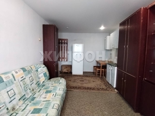 
   Продам секционку, 16.7 м², Сухарная ул, 70а

. Фото 6.