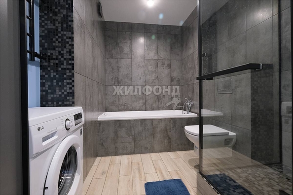 
   Продам 2-комнатную, 82.8 м², Добролюбова ул, 18/1

. Фото 19.