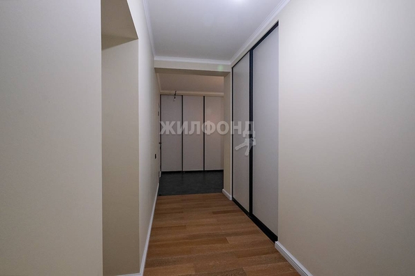 
   Продам 2-комнатную, 82.8 м², Добролюбова ул, 18/1

. Фото 24.