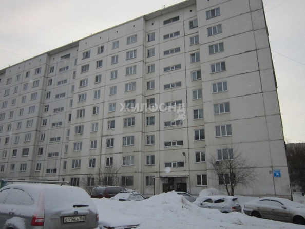 
   Продам 3-комнатную, 62.6 м², Троллейная ул, 18

. Фото 34.