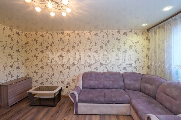 
   Продам 3-комнатную, 62.6 м², Троллейная ул, 18

. Фото 4.