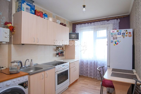 
   Продам 3-комнатную, 61.3 м², Комсомольская ул, 3

. Фото 1.