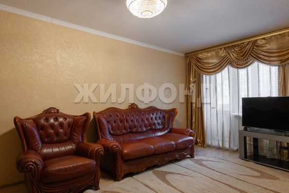 
   Продам 3-комнатную, 56.3 м², Жуковского ул, 117

. Фото 2.