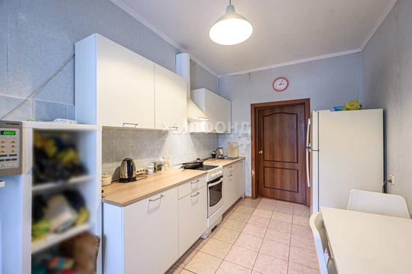 
   Продам 4-комнатную, 105.6 м², Невельского ул, 57/1

. Фото 3.