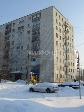 
   Продам секционку, 11.9 м², Шукшина ул, 17

. Фото 9.