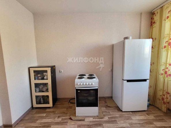 
   Продам 1-комнатную, 32 м², Петухова ул, 95/4

. Фото 6.