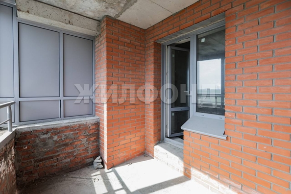 
  Продается 3-комн. квартира, 67.3 м², Есенина ул, д. 67
. Фото 4.