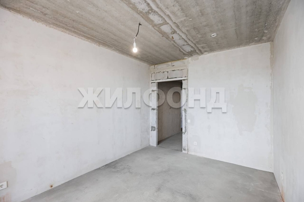 
  Продается 3-комн. квартира, 67.3 м², Есенина ул, д. 67
. Фото 6.