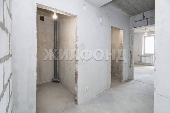 
  Продается 3-комн. квартира, 67.3 м², Есенина ул, д. 67
. Фото 9.