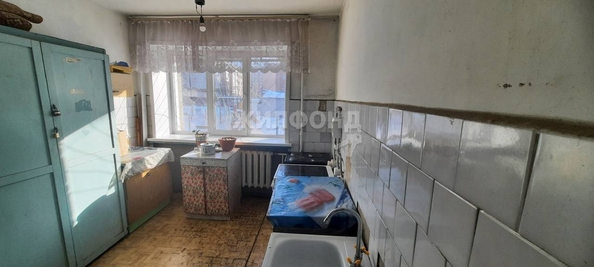 
   Продам секционку, 17.9 м², Дуси Ковальчук ул, 2/1

. Фото 6.