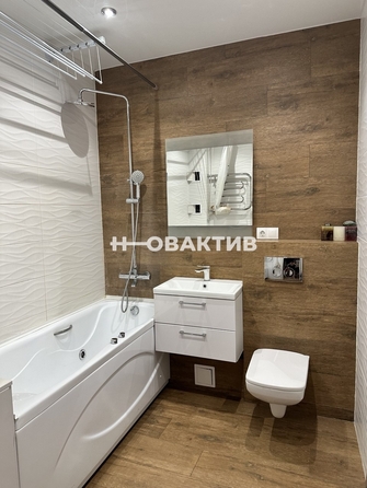 
   Продам 3-комнатную, 86.7 м², Дмитрия Шамшурина ул, 1

. Фото 17.