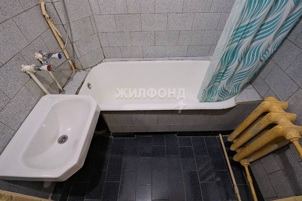 
   Продам 2-комнатную, 59 м², Сибиряков-Гвардейцев ул, 23

. Фото 22.