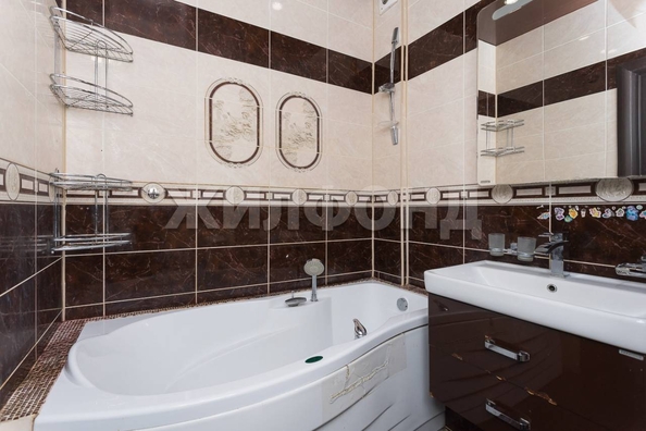 
   Продам 3-комнатную, 84.4 м², Гребенщикова ул, 8

. Фото 10.