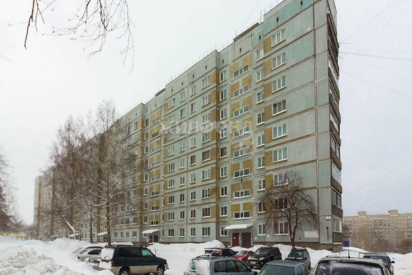 
   Продам 3-комнатную, 63.2 м², Курчатова ул, 7

. Фото 19.