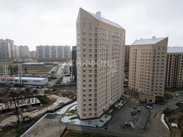 
   Продам 3-комнатную, 72.5 м², имени генерал-майора Рожкина А.Н. ул, 18

. Фото 20.