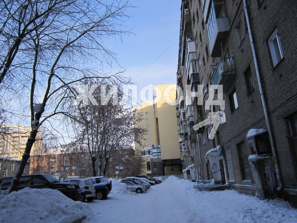 
   Продам 3-комнатную, 68.1 м², Орджоникидзе ул, 27

. Фото 27.