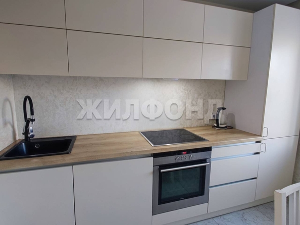 
  Продается 3-комн. квартира, 68.1 м², Орджоникидзе ул, д. 27
. Фото 2.