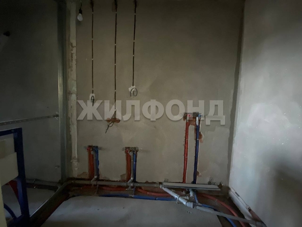 
   Продам 4-комнатную, 92.6 м², Ясный Берег ул, 12

. Фото 11.