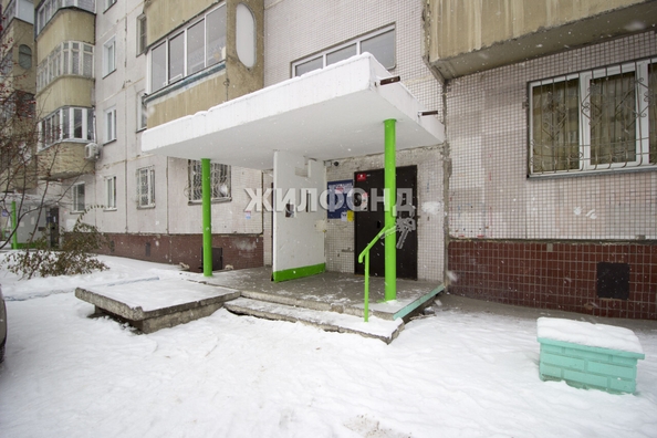 
   Продам 4-комнатную, 78.2 м², Связистов ул, 113

. Фото 2.