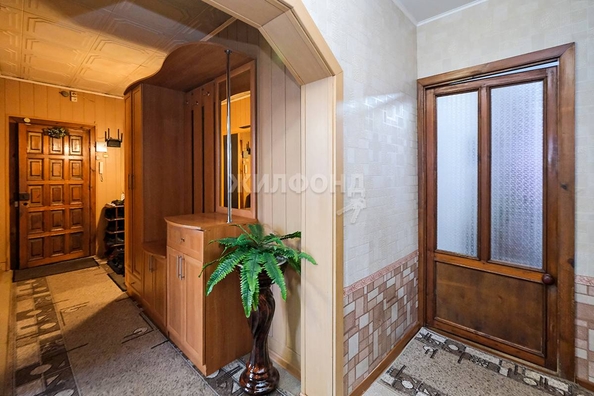 
   Продам 4-комнатную, 78.2 м², Связистов ул, 113

. Фото 1.