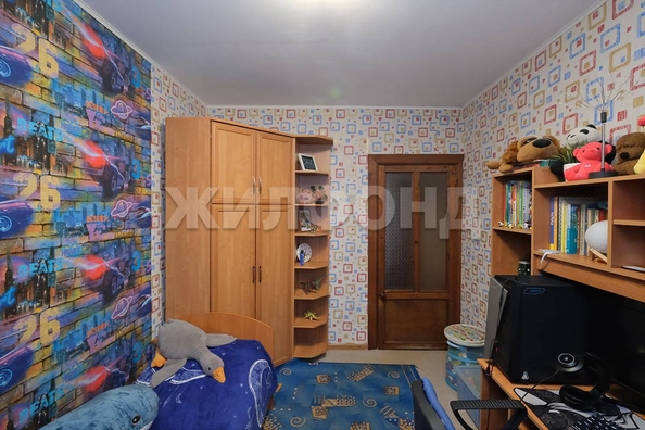 
   Продам 4-комнатную, 78.2 м², Связистов ул, 113

. Фото 19.