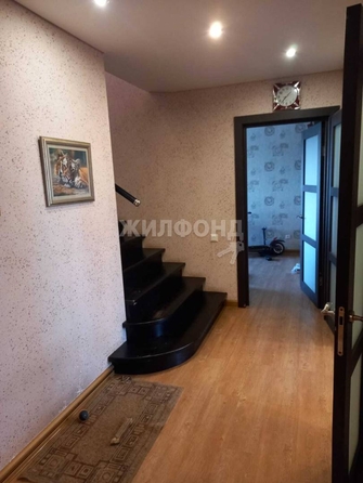 
   Продам 5-комнатную, 158.6 м², Сиреневая ул, 35

. Фото 9.