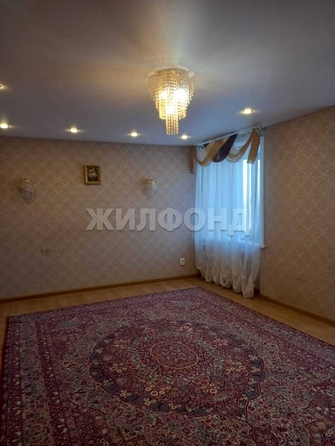 
   Продам 5-комнатную, 158.6 м², Сиреневая ул, 35

. Фото 7.